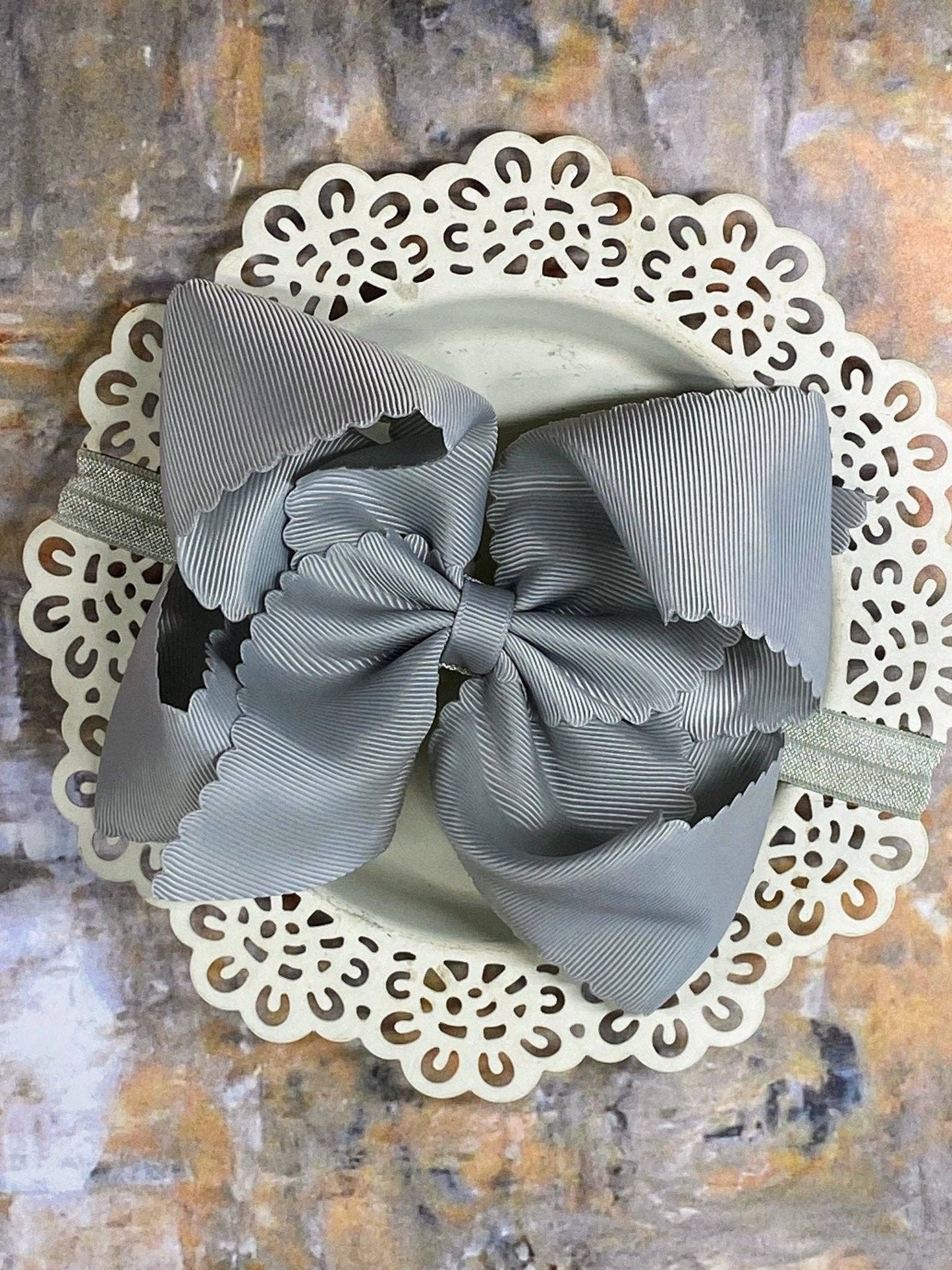 Oversize Scalloped Bow - Headband - 5.5": Ivory