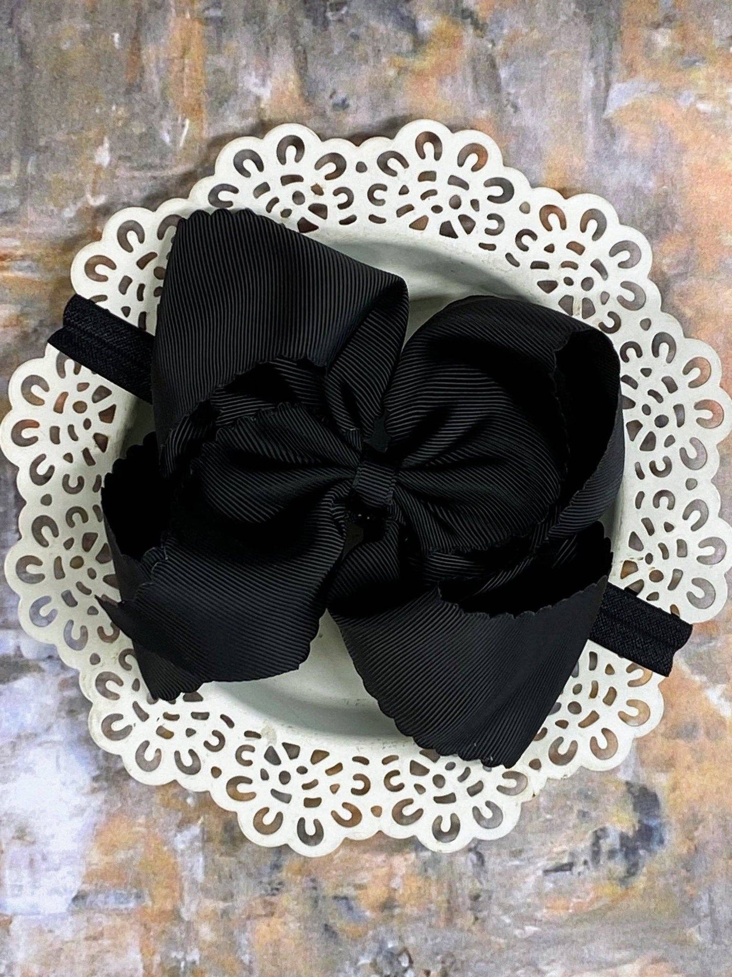 Oversize Scalloped Bow - Headband - 5.5": Ivory