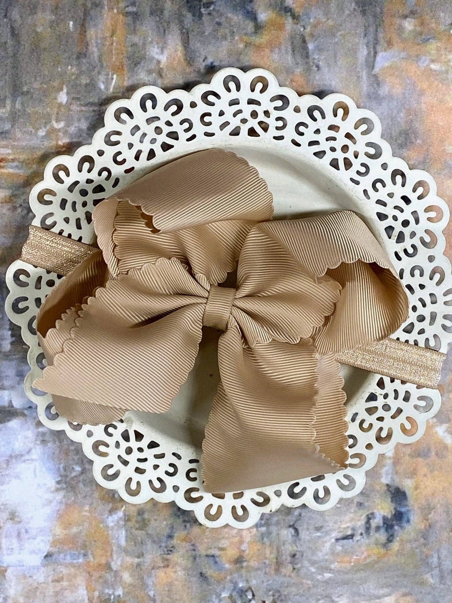 Oversize Scalloped Bow - Headband - 5.5": Ivory
