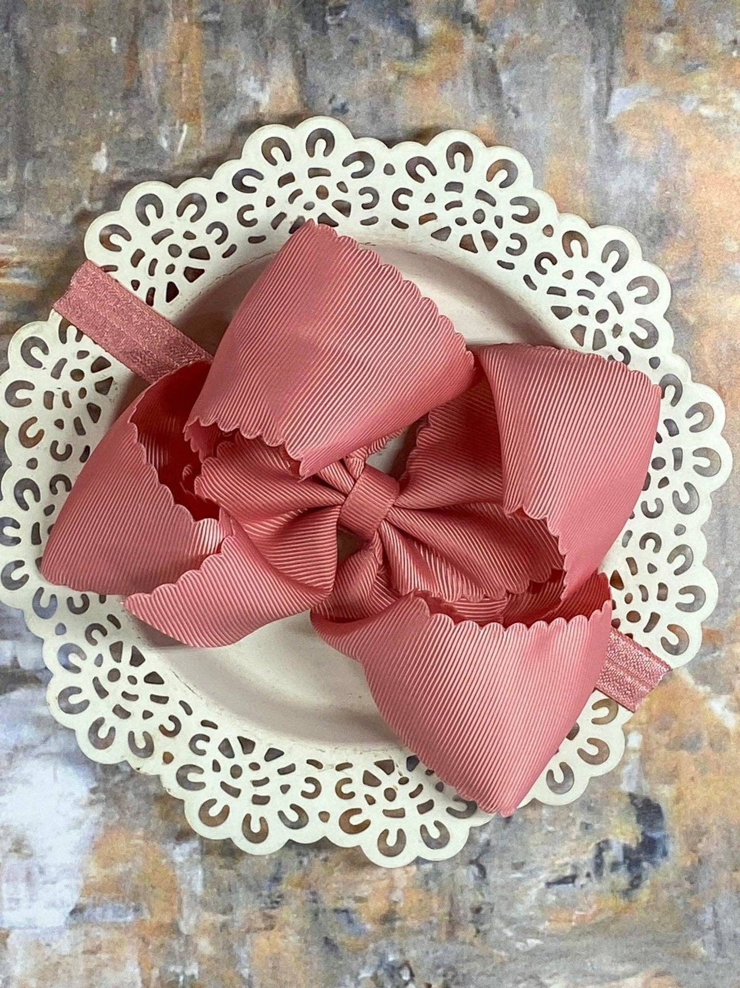 Oversize Scalloped Bow - Headband - 5.5": Ivory