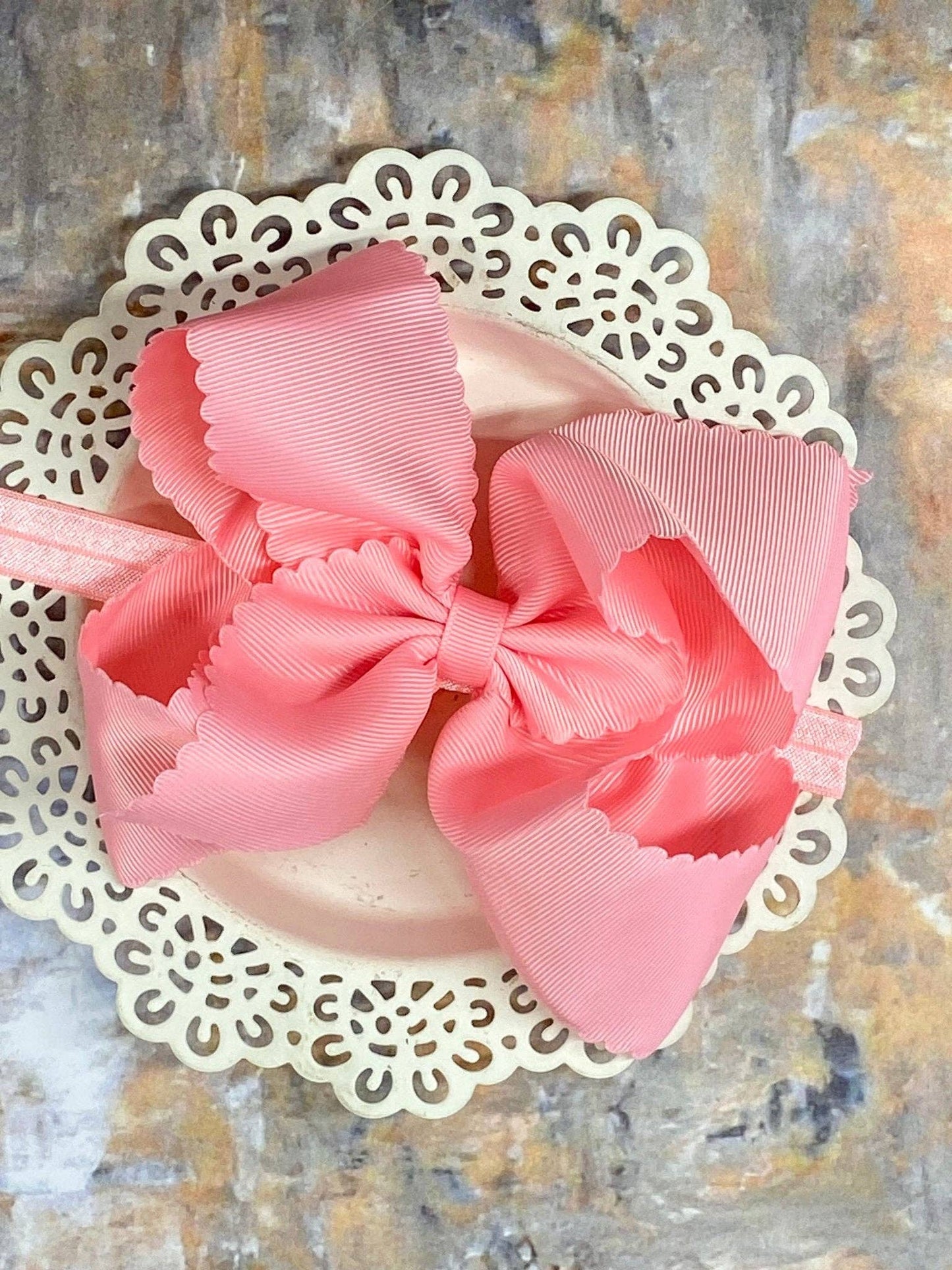 Oversize Scalloped Bow - Headband - 5.5": Ivory