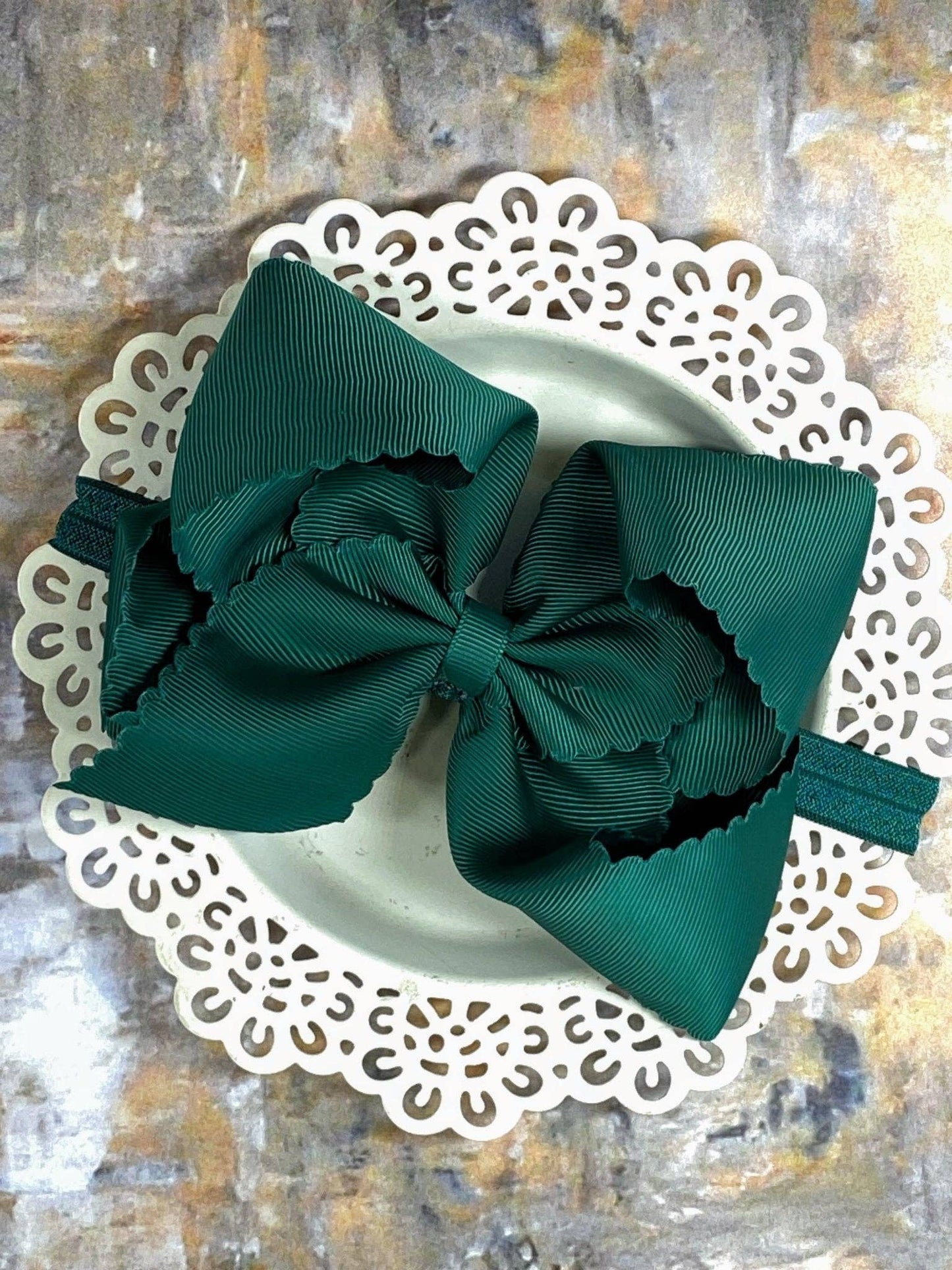 Oversize Scalloped Bow - Headband - 5.5": Ivory